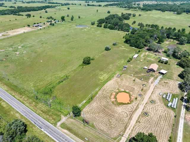 7203 E Fm 1396, Telephone, TX 75488