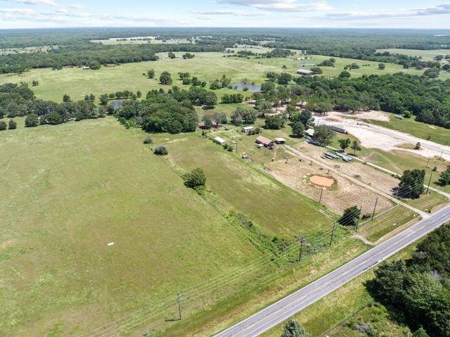 7203 E Fm 1396, Telephone, TX 75488