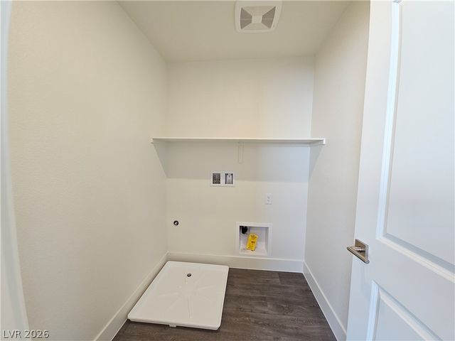 2467 Tom Collins Drive, Las Vegas, NV 89121