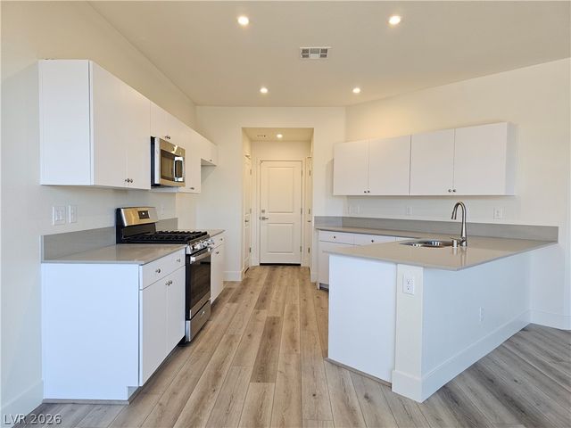 2467 Tom Collins Drive, Las Vegas, NV 89121