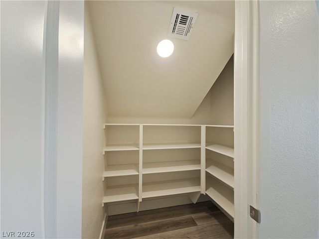 2467 Tom Collins Drive, Las Vegas, NV 89121