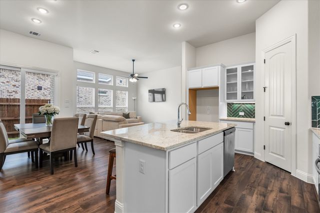 2035 Sherwood Drive, Garland, TX 75041