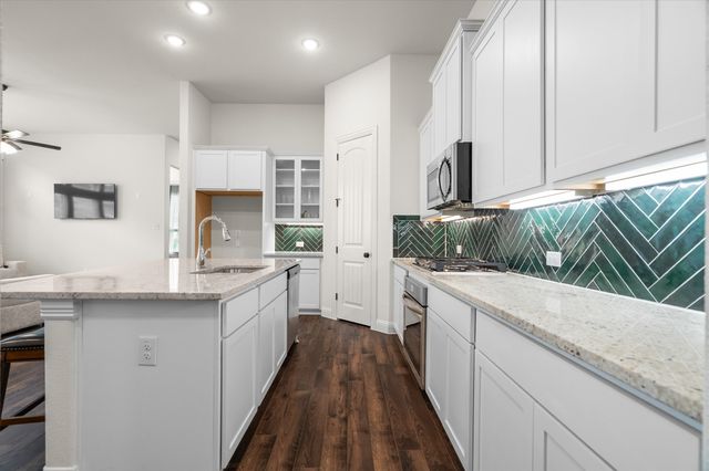 2035 Sherwood Drive, Garland, TX 75041