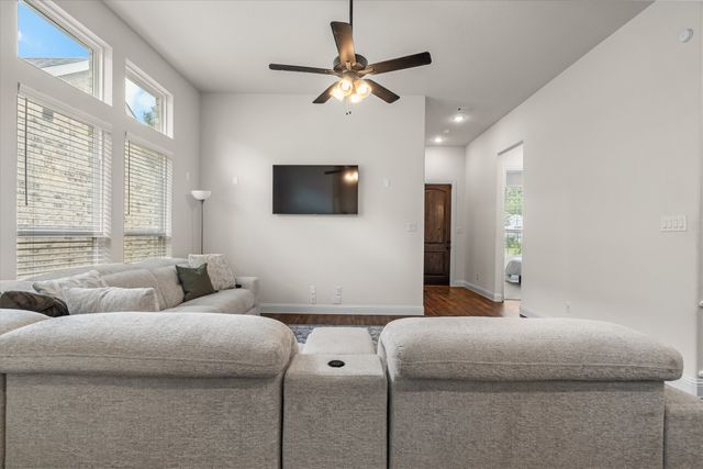 2035 Sherwood Drive, Garland, TX 75041