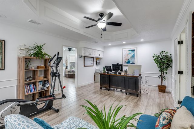 1301 Davis Lane, Terrell, TX 75160