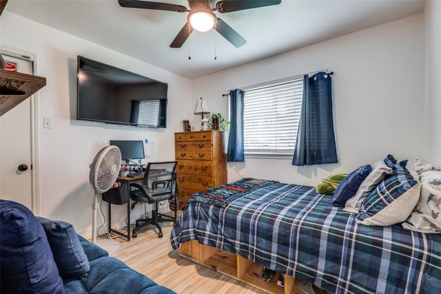 1301 Davis Lane, Terrell, TX 75160