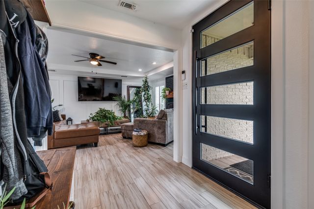 1301 Davis Lane, Terrell, TX 75160