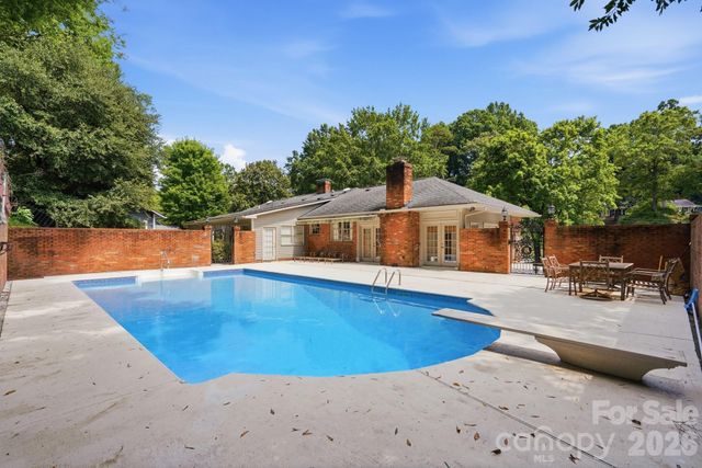185 Hillcrest Avenue SE, Concord, NC 28025