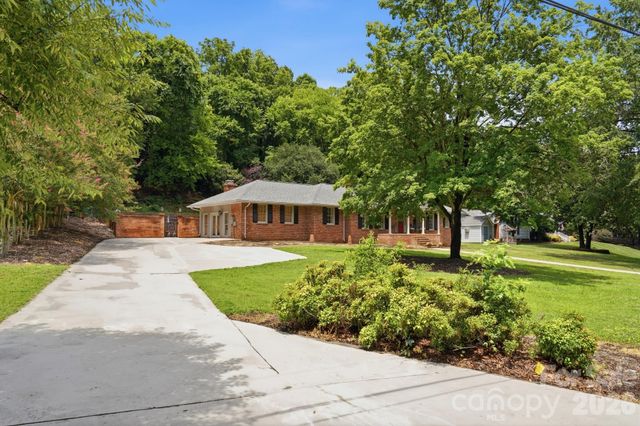 185 Hillcrest Avenue SE, Concord, NC 28025