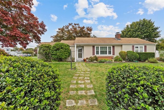 62 Sweetfern Road, Warwick, RI 02888