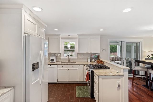 62 Sweetfern Road, Warwick, RI 02888