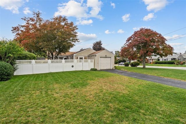 62 Sweetfern Road, Warwick, RI 02888