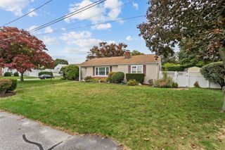 62 Sweetfern Road, Warwick, RI 02888