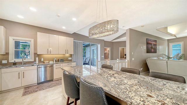 3610 BAYOU CIRCLE, Longboat Key, FL 34228