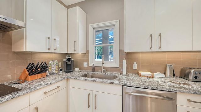 3610 BAYOU CIRCLE, Longboat Key, FL 34228