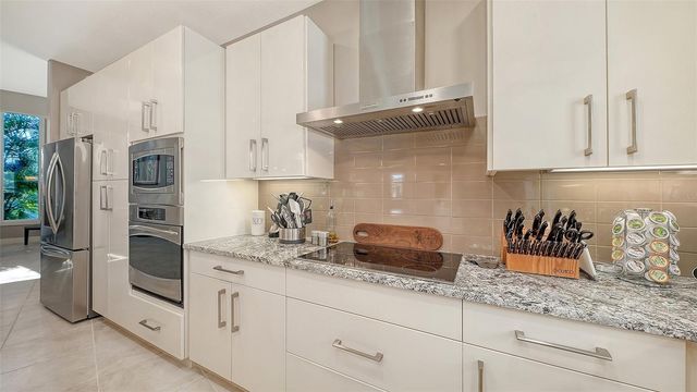 3610 BAYOU CIRCLE, Longboat Key, FL 34228