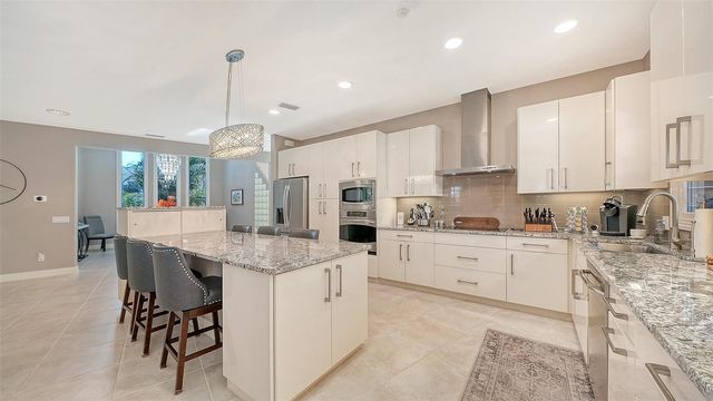 3610 BAYOU CIRCLE, Longboat Key, FL 34228