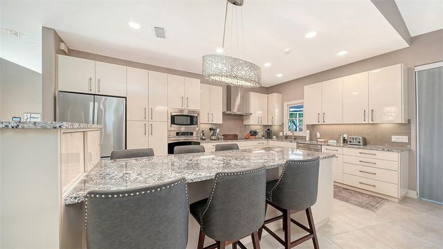 3610 BAYOU CIRCLE, Longboat Key, FL 34228