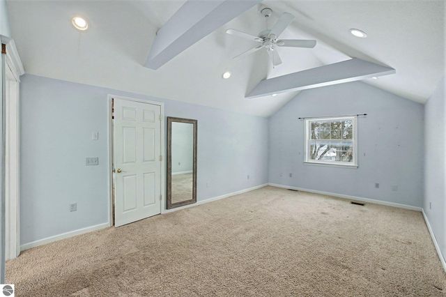 105 N 4th Street, Shepherd, MI 48883