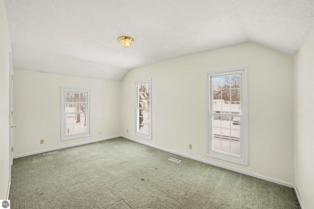 Image 26 of property listing at 105 N 4th Street, Shepherd, MI 48883