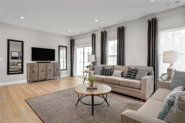 397 Tompkins Ln, Gallatin, TN 37066