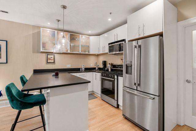 290 Columbus Ave 1, Boston, MA 02116