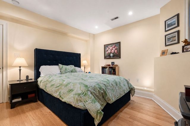 290 Columbus Ave 1, Boston, MA 02116