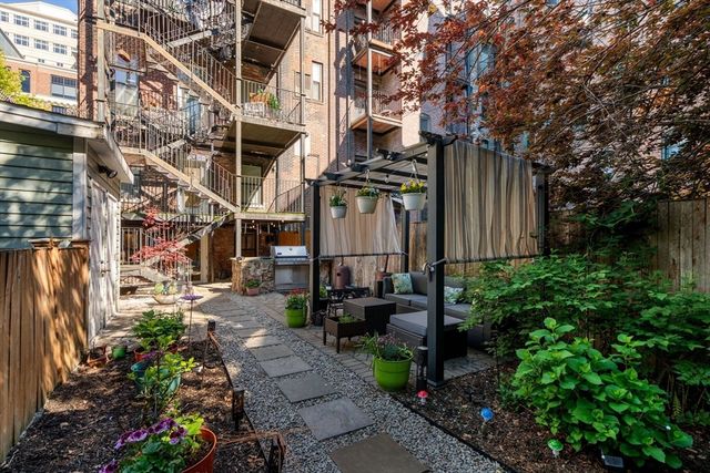 290 Columbus Ave 1, Boston, MA 02116