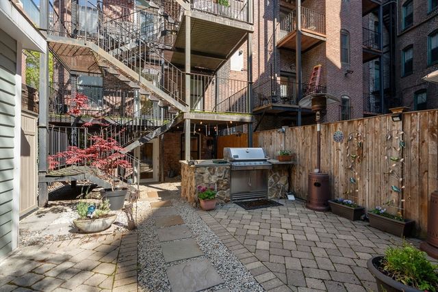 290 Columbus Ave 1, Boston, MA 02116
