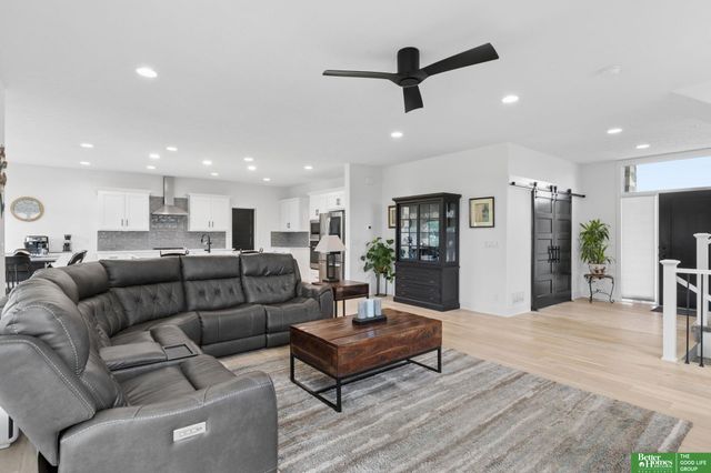 20817 Hartman Avenue, Elkhorn, NE 68022