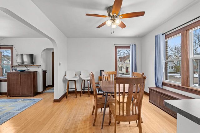 625 S 27th STREET, Manitowoc, WI 54220