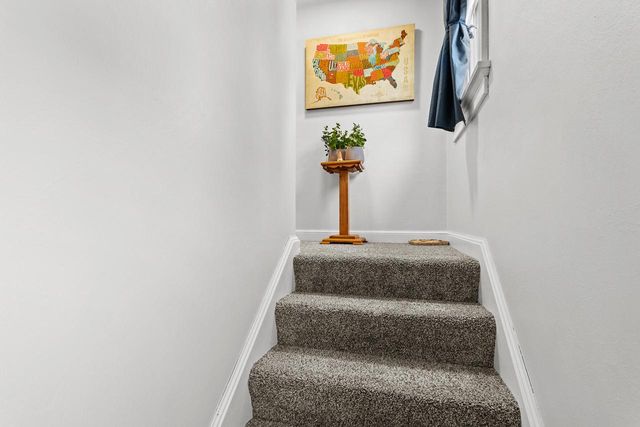 625 S 27th STREET, Manitowoc, WI 54220