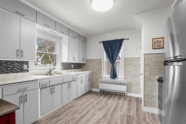 625 S 27th STREET, Manitowoc, WI 54220