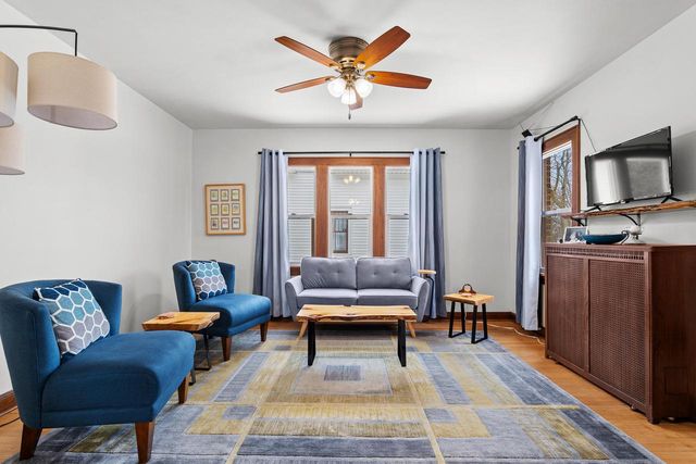 625 S 27th STREET, Manitowoc, WI 54220