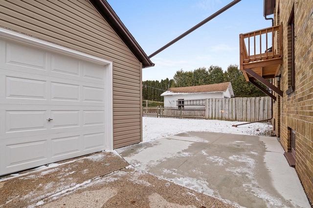 625 S 27th STREET, Manitowoc, WI 54220