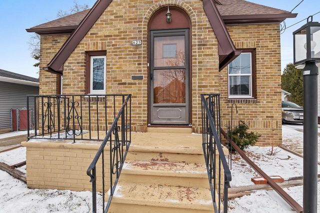 625 S 27th STREET, Manitowoc, WI 54220