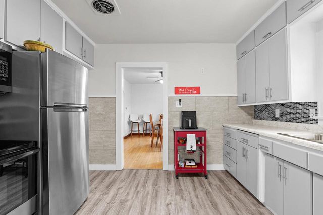 625 S 27th STREET, Manitowoc, WI 54220