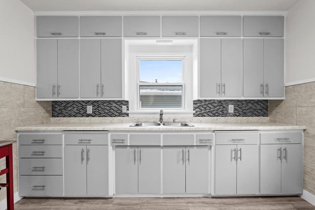 625 S 27th STREET, Manitowoc, WI 54220