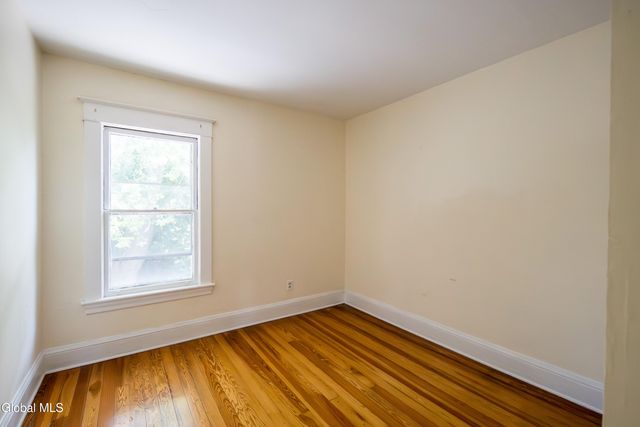 4 Frost Place, Albany, NY 12205