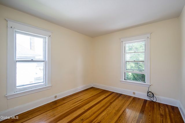 4 Frost Place, Albany, NY 12205