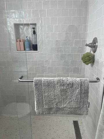 8014 SE Carlton Street, Hobe Sound, FL 33455