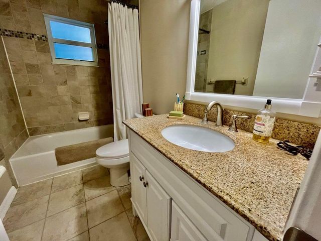 8014 SE Carlton Street, Hobe Sound, FL 33455