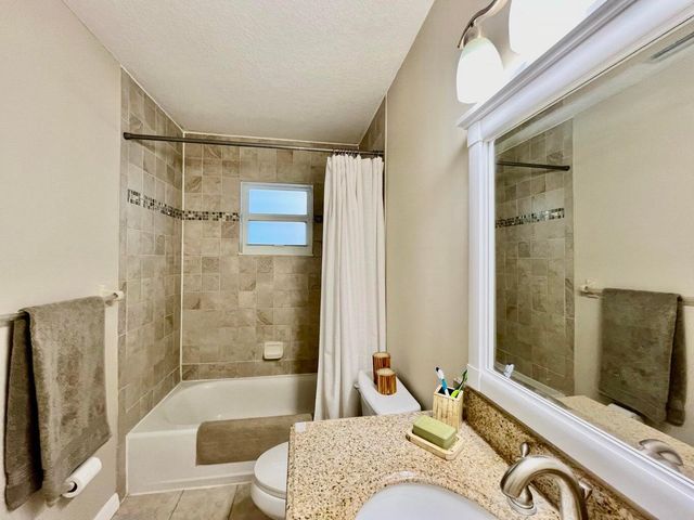 8014 SE Carlton Street, Hobe Sound, FL 33455