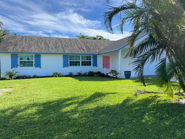 8014 SE Carlton Street, Hobe Sound, FL 33455