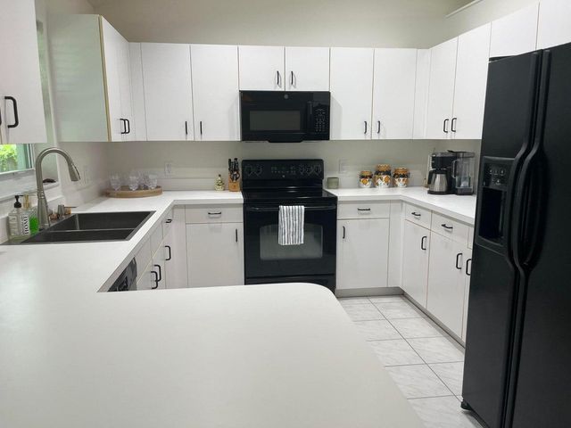 8014 SE Carlton Street, Hobe Sound, FL 33455