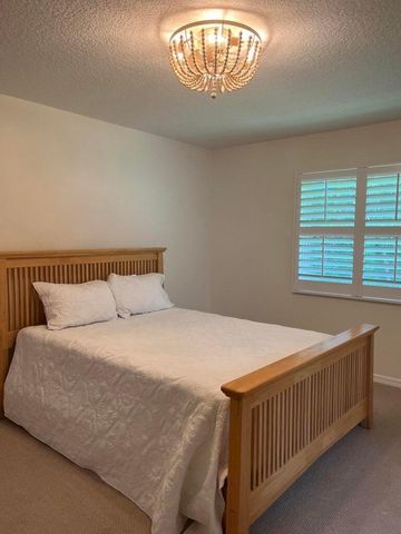 8014 SE Carlton Street, Hobe Sound, FL 33455