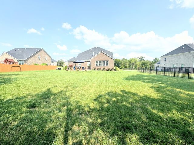 1005 Kirkpark Ct, Nolensville, TN 37135
