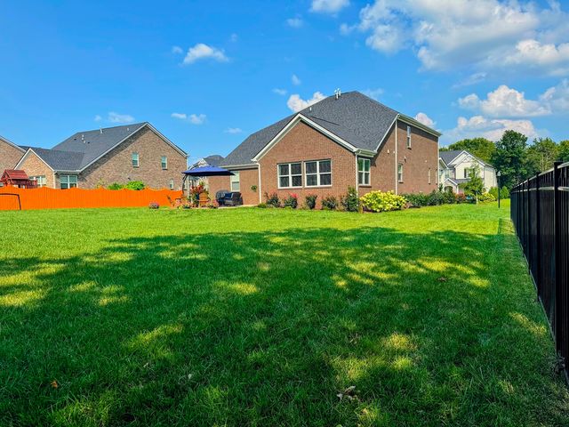 1005 Kirkpark Ct, Nolensville, TN 37135