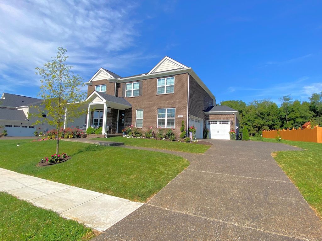 1005 Kirkpark Ct, Nolensville, TN 37135