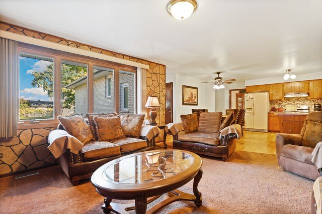 4308 W 91st Place, Oak Lawn, IL 60453